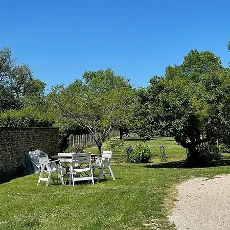 Le Clos De La Tannerie Saint-Aquilin-de-Pacy Exterior photo